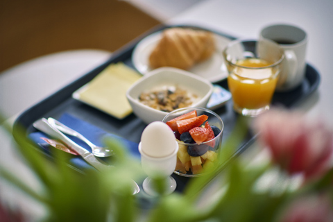 Billedet viser den lækre morgenmad, der serveres på Hospice. 