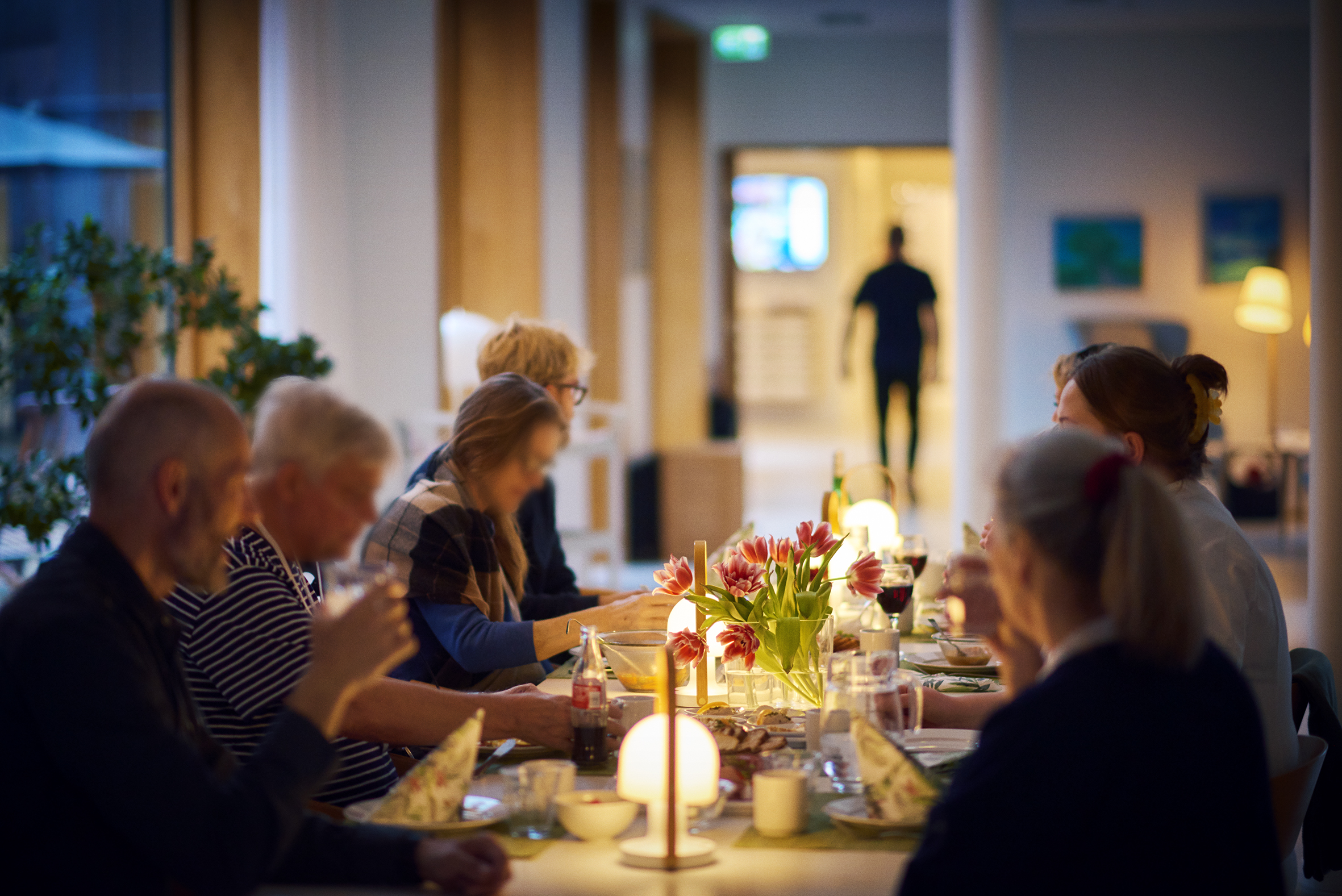 Billedet viser fællesspisning. 